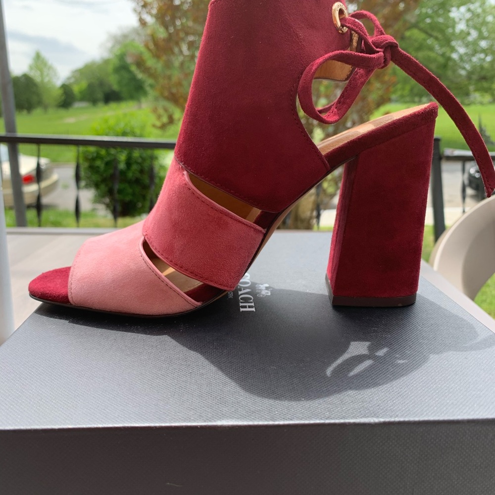 Brand New Coach Shoes size 8 - Picture 2 of 5